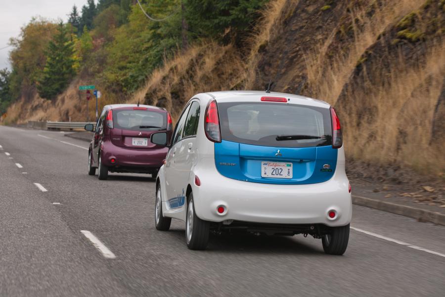  Mitsubishi i-MiEV 2012 года  (US) (фото 123 из 234)